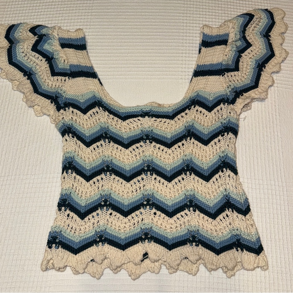 ALTR’D STATE  Crochet top SIZE: XS